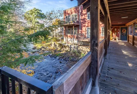 7 Chester Road Derry NH 03038