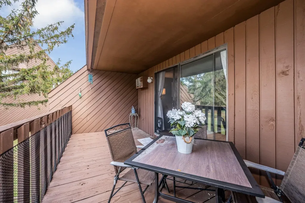 40 Spring Cove Road Nashua NH 03062