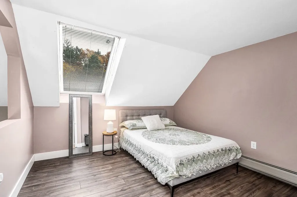 40 Spring Cove Road Nashua NH 03062