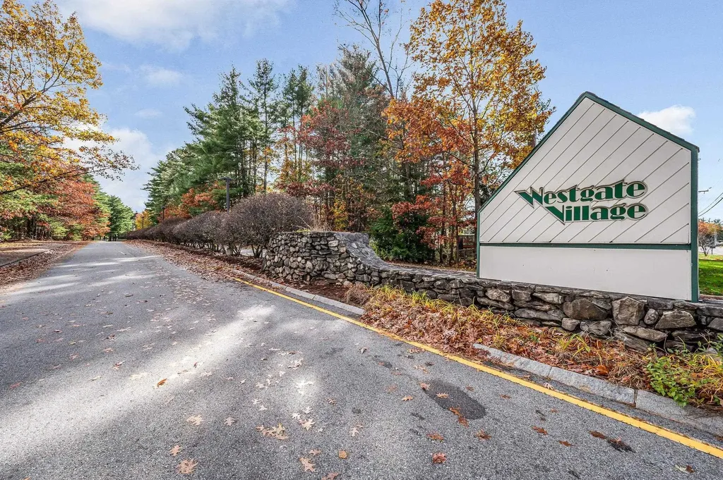 40 Spring Cove Road Nashua NH 03062