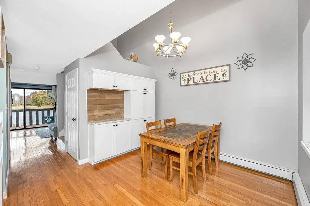 40 Spring Cove Road Nashua NH 03062