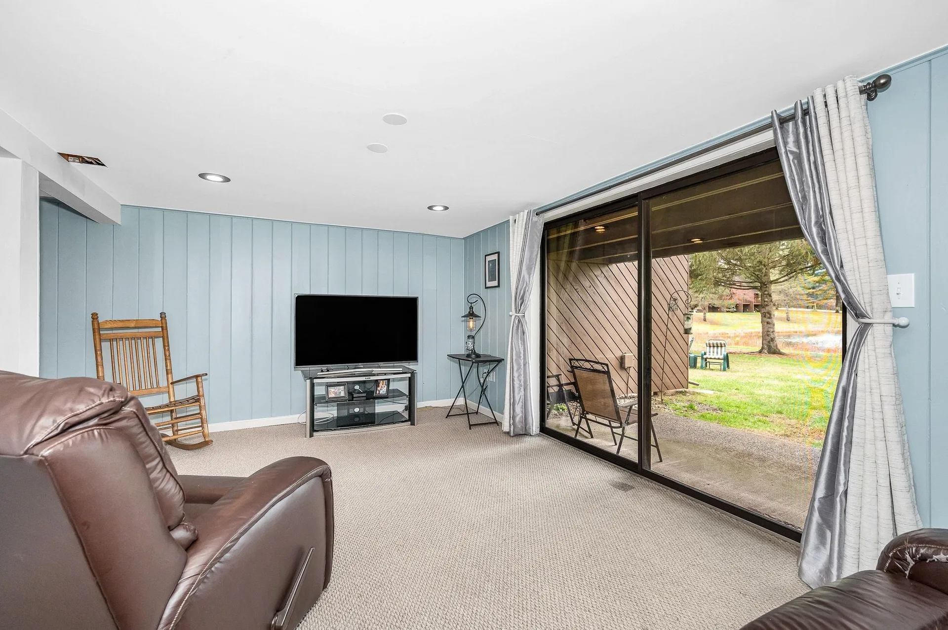 40 Spring Cove Road Nashua NH 03062