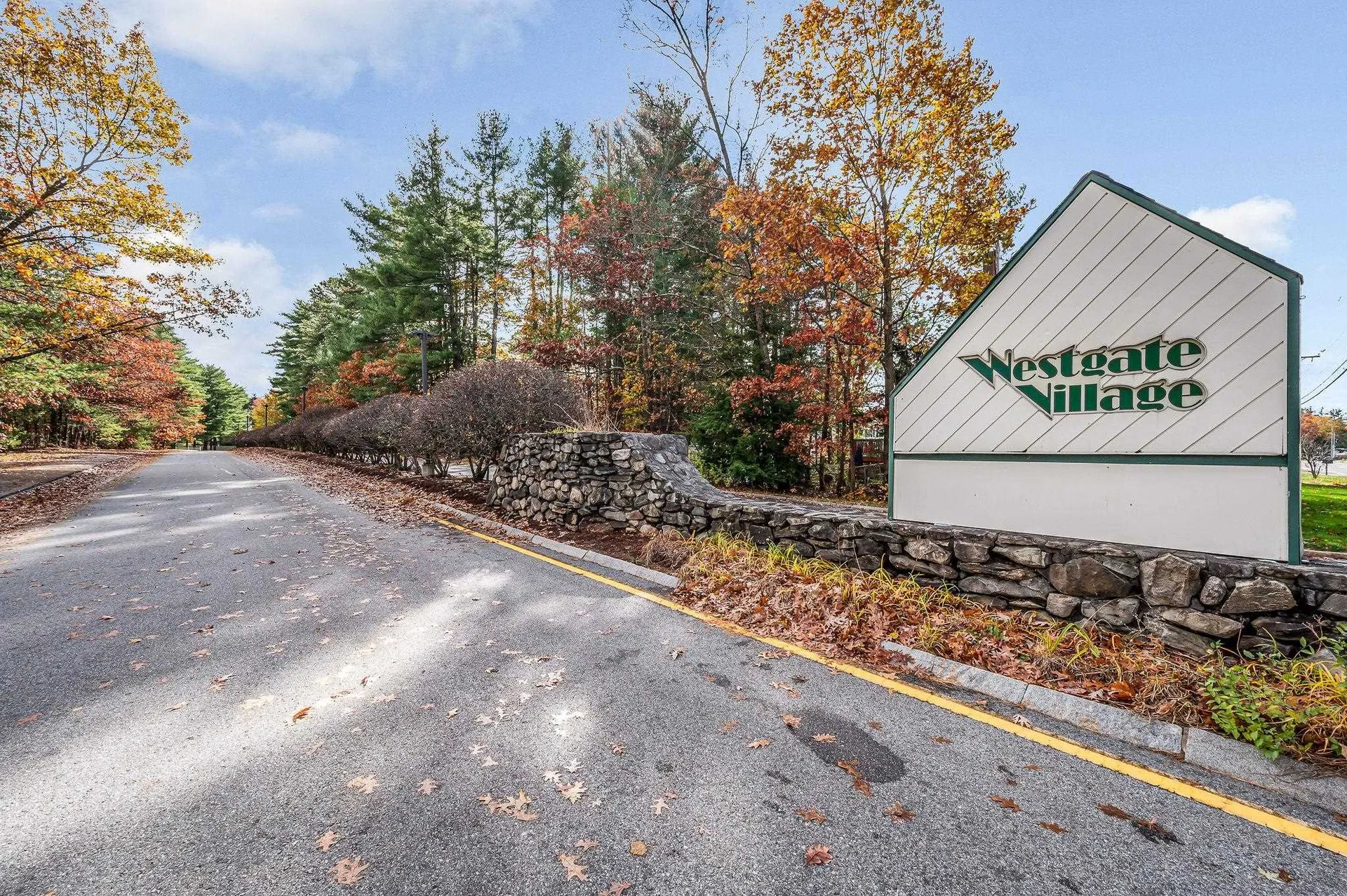 40 Spring Cove Road Nashua NH 03062