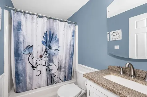 40 Spring Cove Road Nashua NH 03062