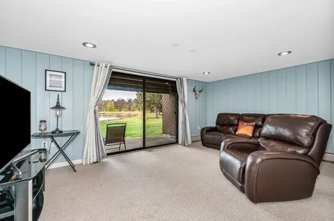 40 Spring Cove Road Nashua NH 03062