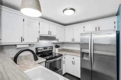 40 Spring Cove Road Nashua NH 03062