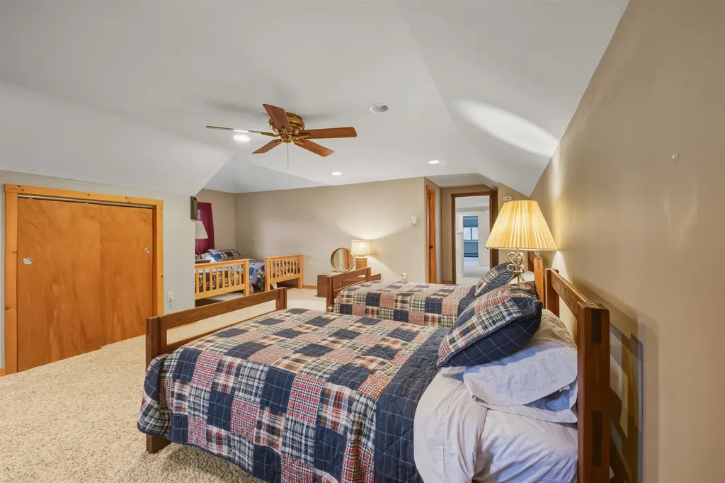 798 Vermont Route 100 Wilmington VT 05363