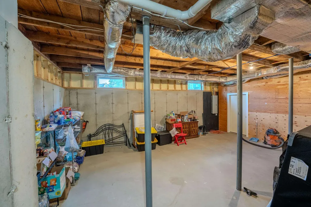 383 Owl Street Campton NH 03223