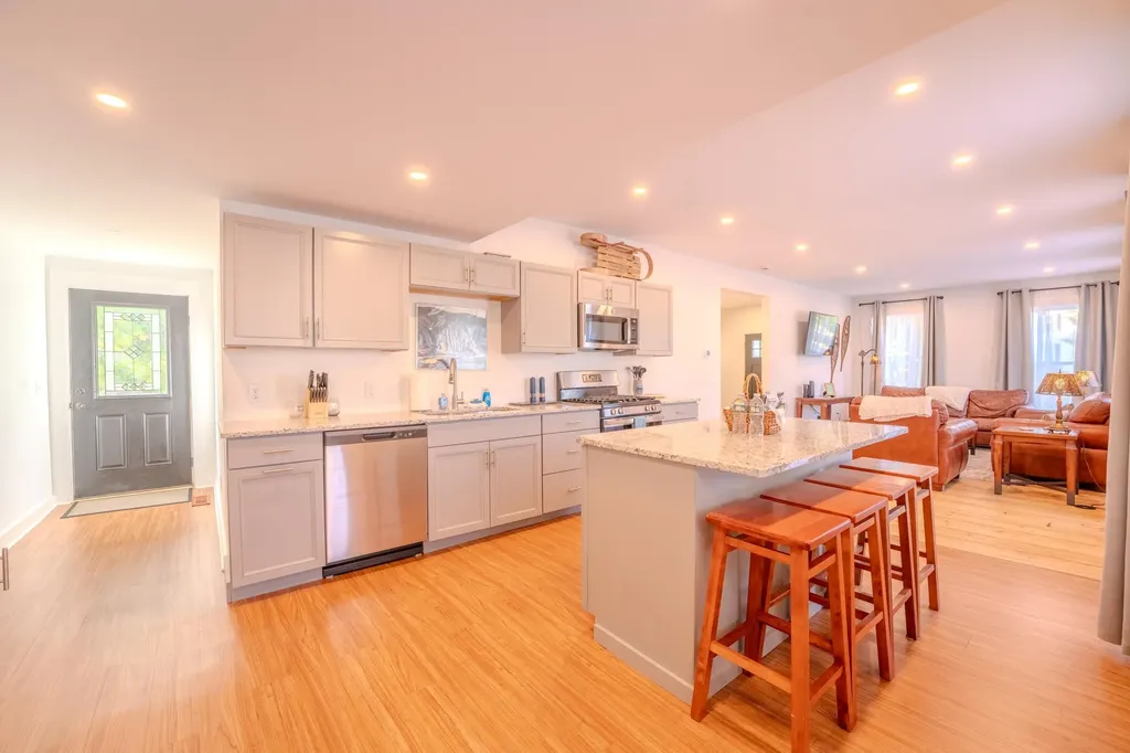 383 Owl Street Campton NH 03223