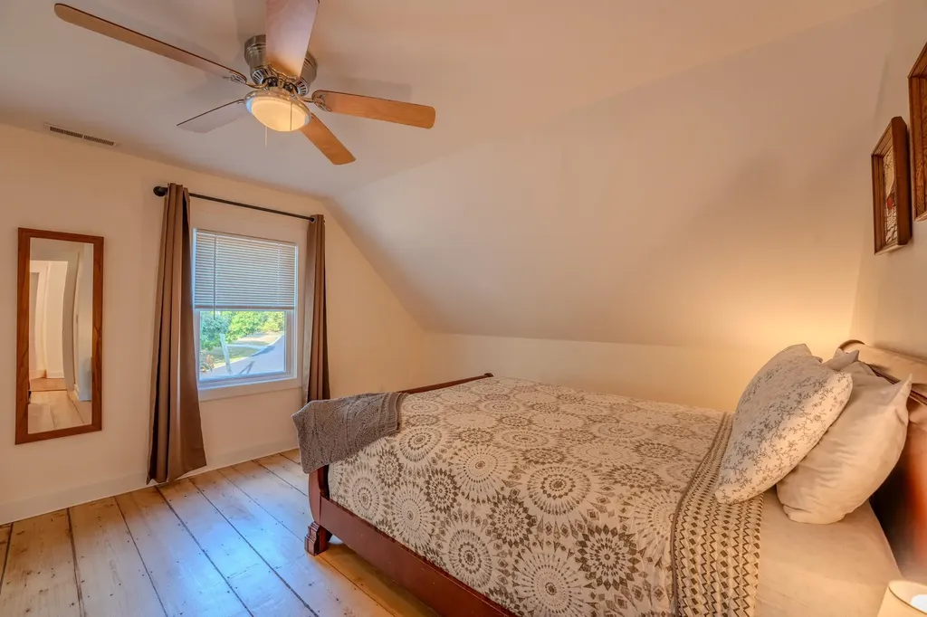 383 Owl Street Campton NH 03223