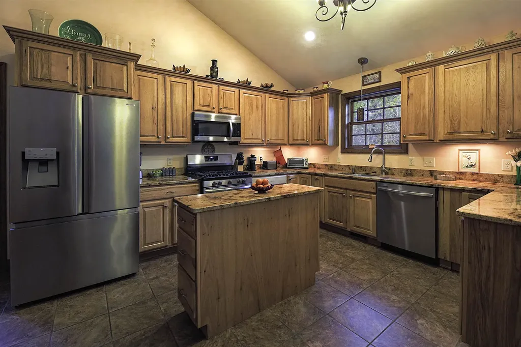 96 Bryant Mill Road Tamworth NH 03886