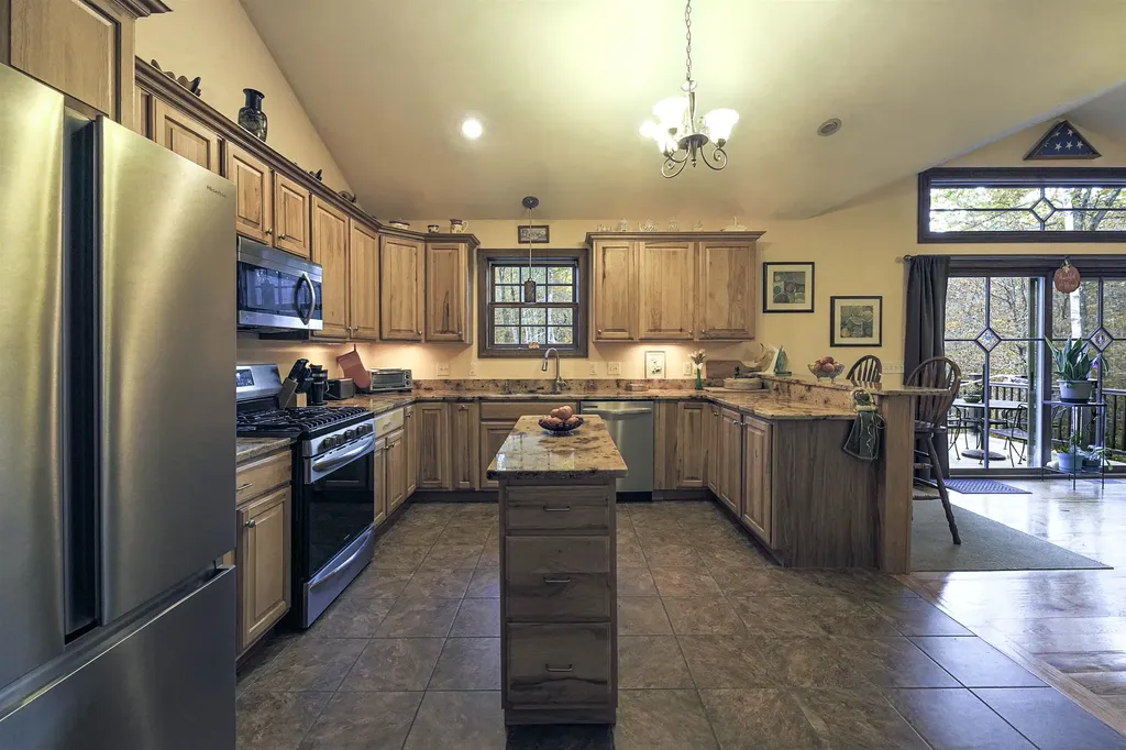 96 Bryant Mill Road Tamworth NH 03886