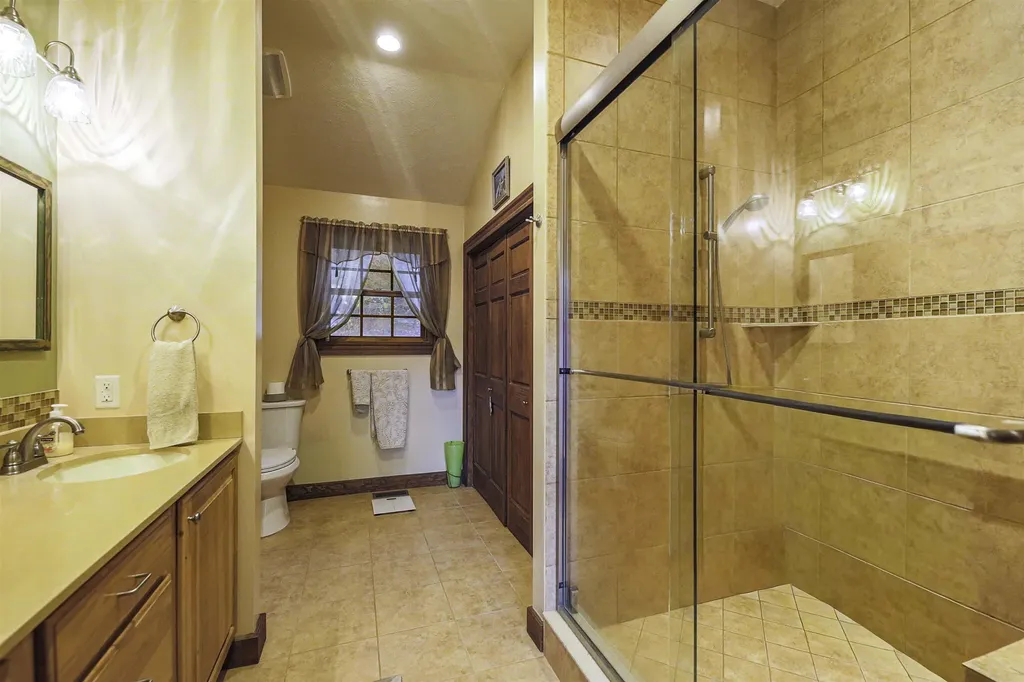 96 Bryant Mill Road Tamworth NH 03886