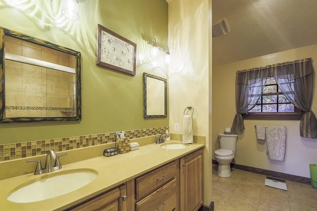 96 Bryant Mill Road Tamworth NH 03886