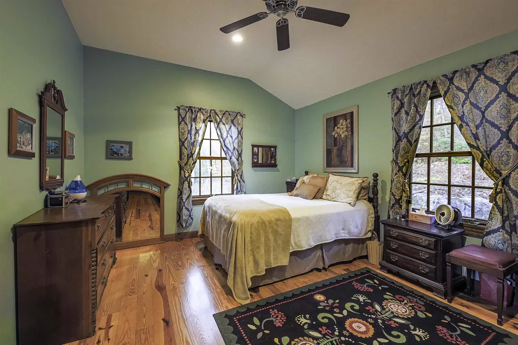 96 Bryant Mill Road Tamworth NH 03886