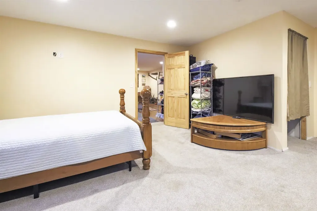 96 Bryant Mill Road Tamworth NH 03886