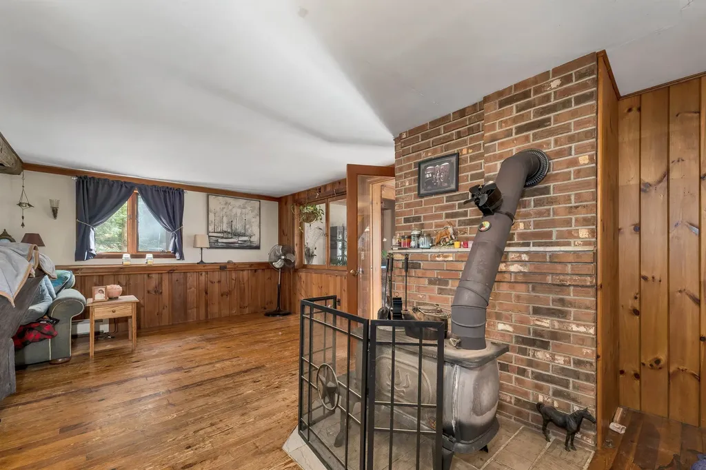 87 Middleton Road Wolfeboro NH 03894