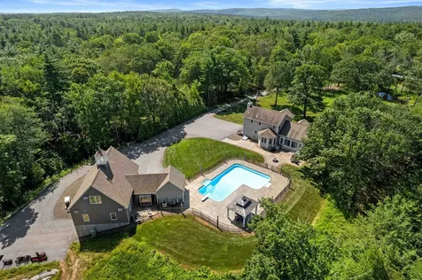 113 South Road Deerfield NH 03037