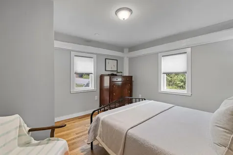 31 Water Street Bradford NH 03221