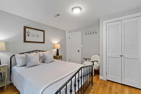 31 Water Street Bradford NH 03221