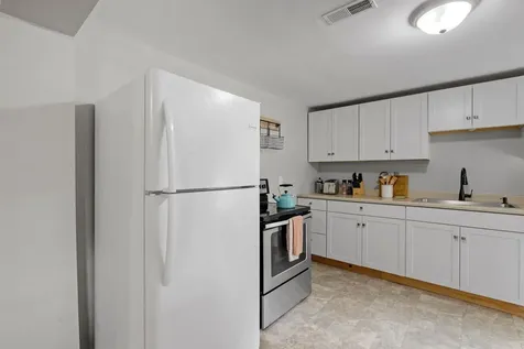 31 Water Street Bradford NH 03221