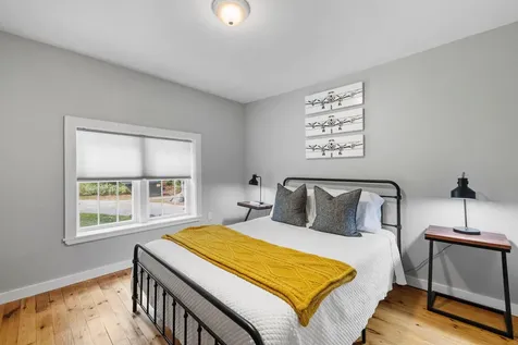 31 Water Street Bradford NH 03221