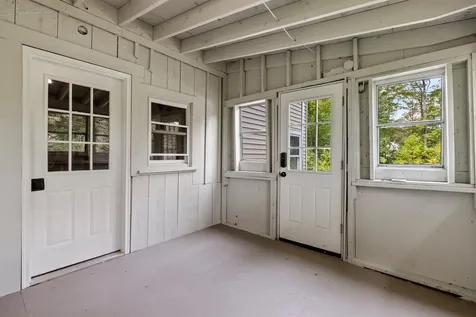 31 Water Street Bradford NH 03221