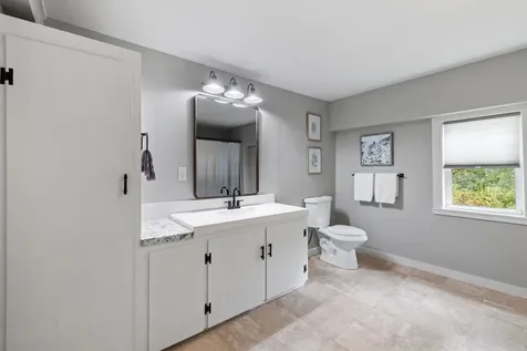 31 Water Street Bradford NH 03221