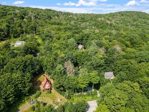 25 Hilltop Drive Newbury NH 03255