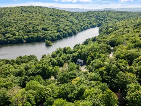 25 Hilltop Drive Newbury NH 03255