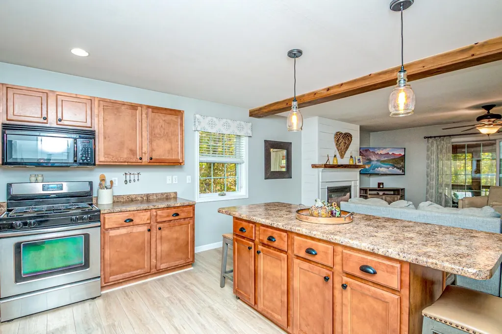 33B Sands Circle Conway NH 03813