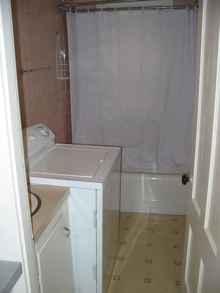 102 Orange Street Manchester NH 03104