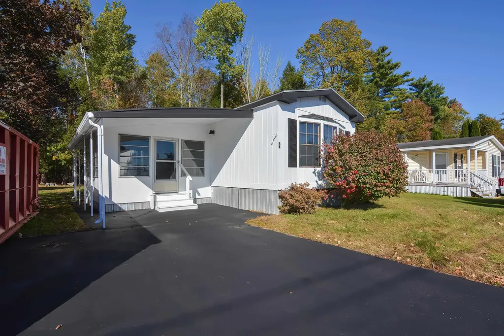 290 Calef Highway Epping NH 03042