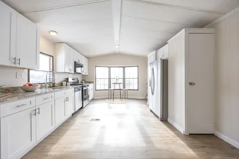 290 Calef Highway Epping NH 03042