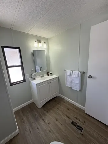 290 Calef Highway Epping NH 03042