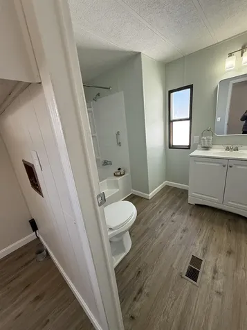 290 Calef Highway Epping NH 03042