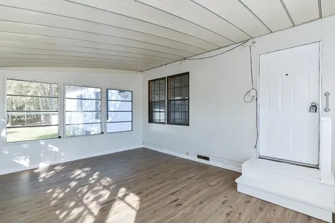 290 Calef Highway Epping NH 03042