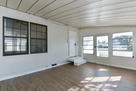 290 Calef Highway Epping NH 03042