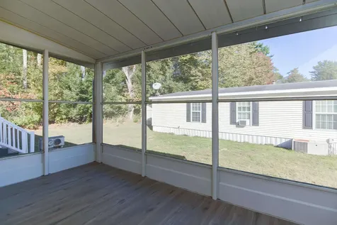 290 Calef Highway Epping NH 03042