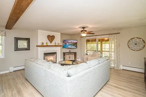 33B Sands Circle Conway NH 03813