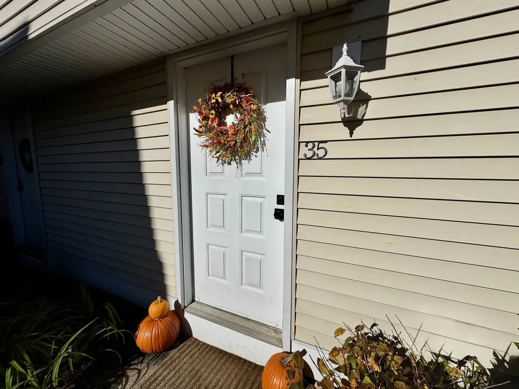 35 Franklin Heights Rochester NH 03867