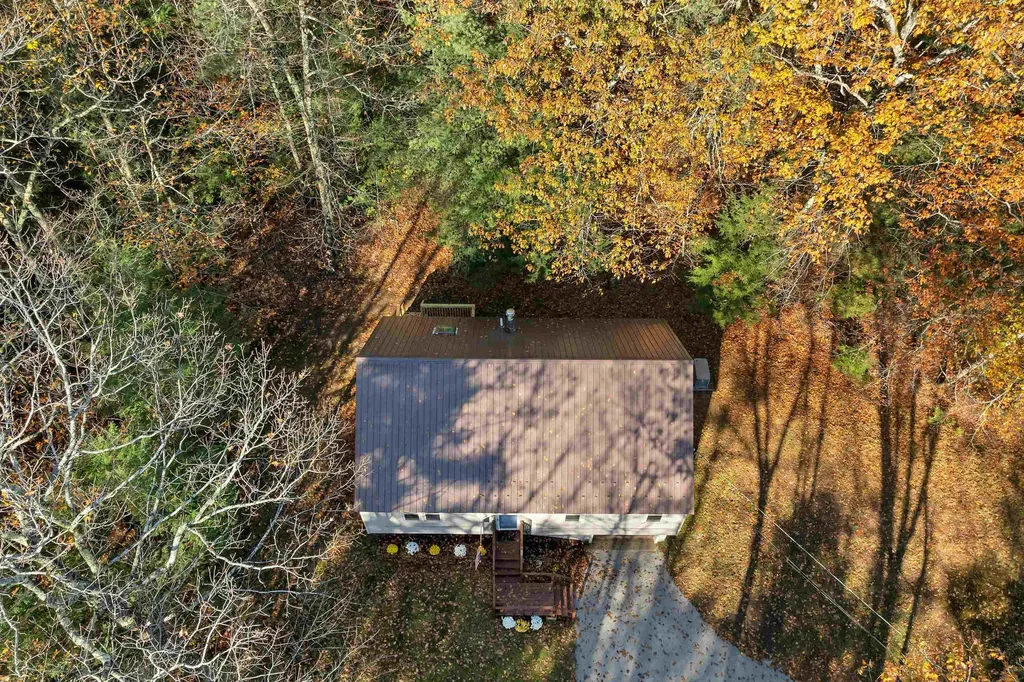 94 Mount Delight Road Deerfield NH 03037