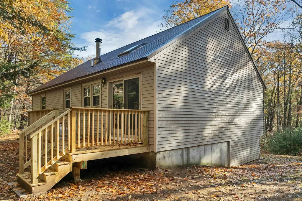 94 Mount Delight Road Deerfield NH 03037