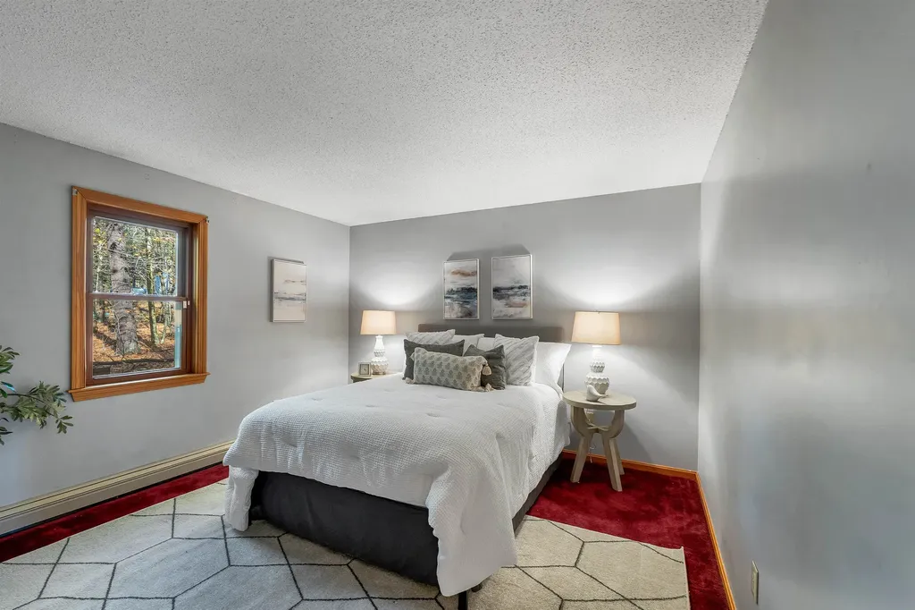 94 Mount Delight Road Deerfield NH 03037