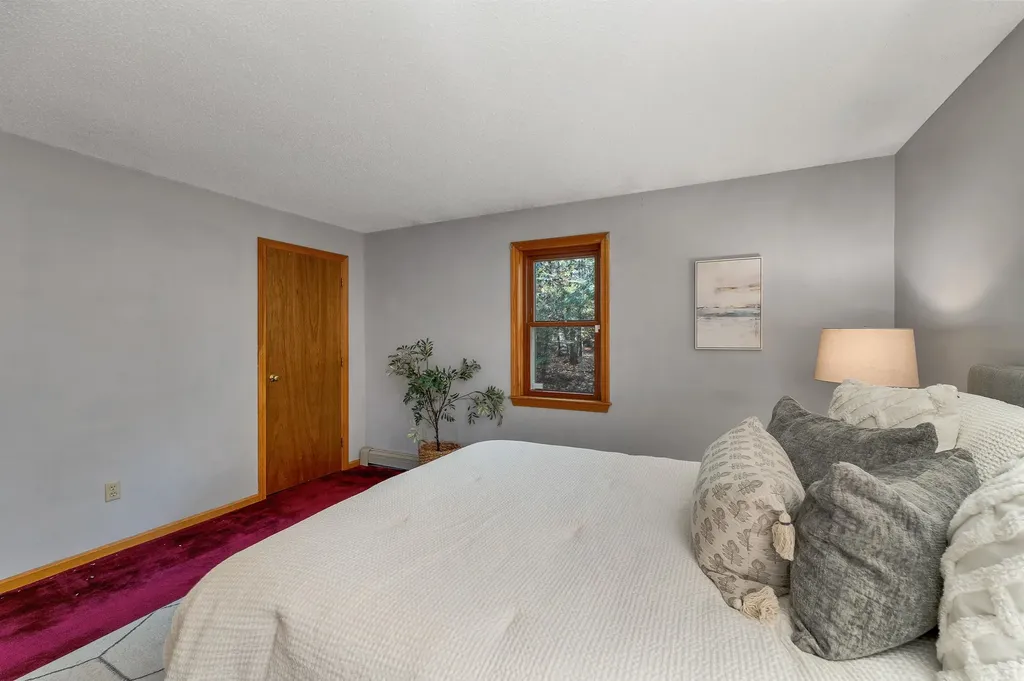 94 Mount Delight Road Deerfield NH 03037