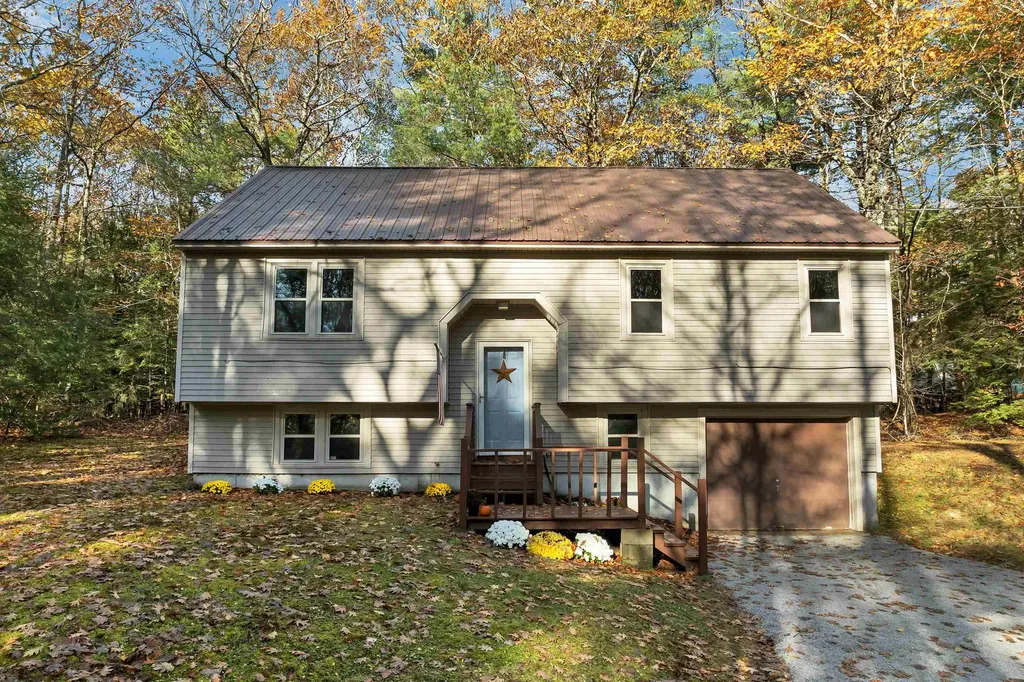 94 Mount Delight Road Deerfield NH 03037