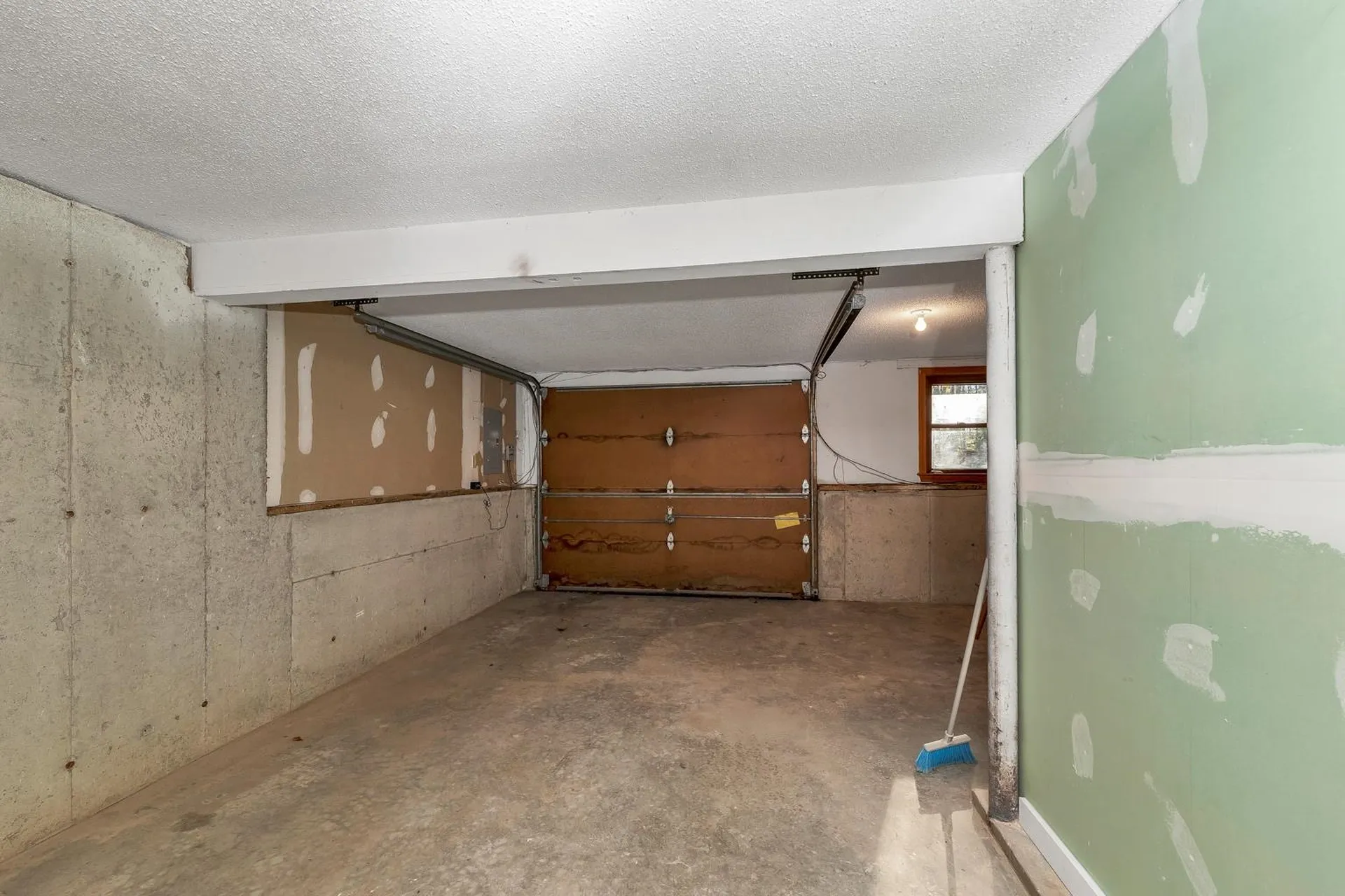 94 Mount Delight Road Deerfield NH 03037