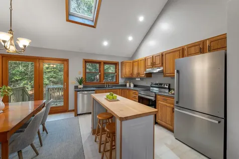 94 Mount Delight Road Deerfield NH 03037