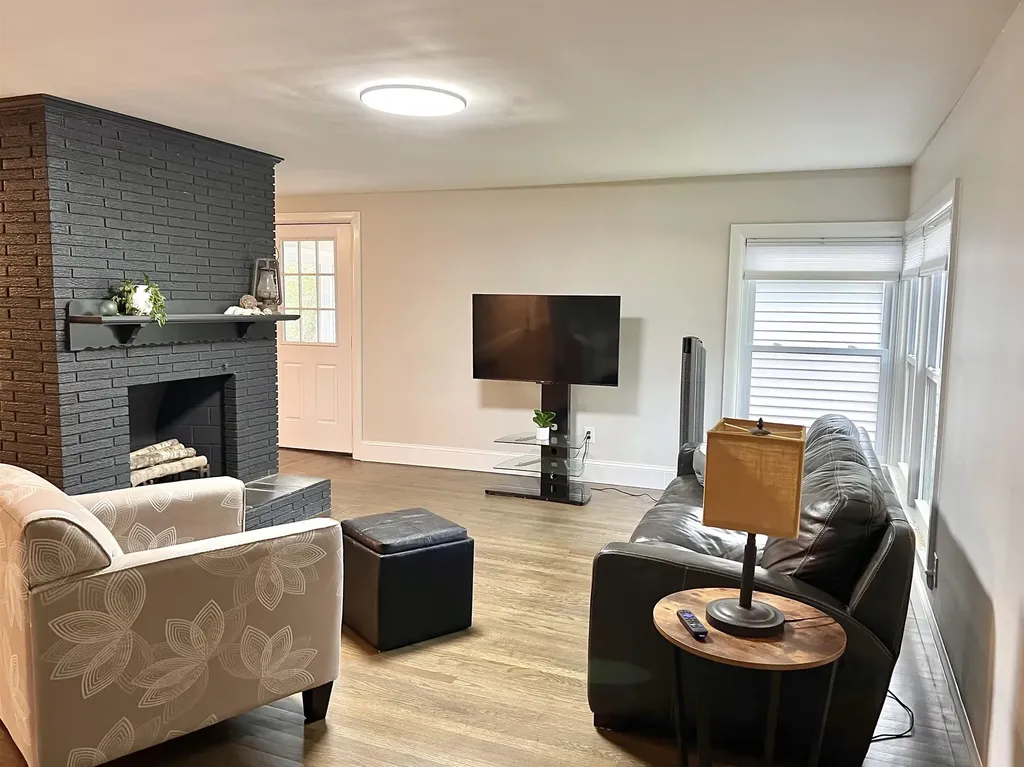 35 Linwood Avenue Salem NH 03079