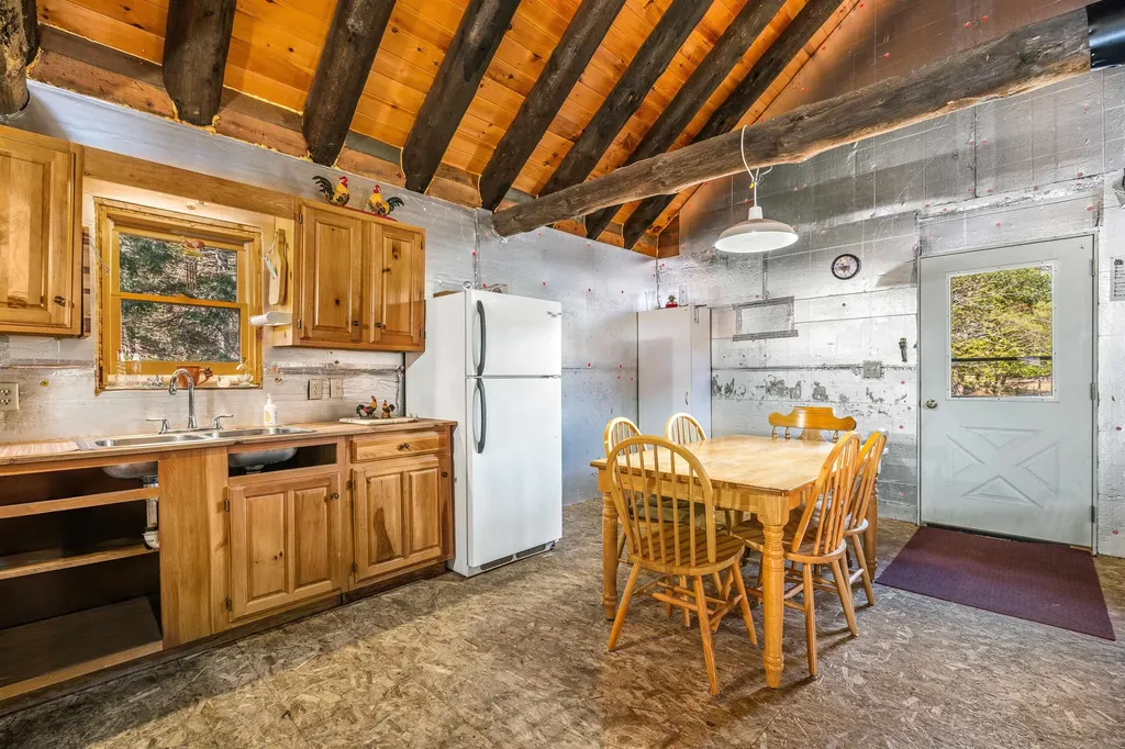 132 Brook Road Chelsea VT 05038